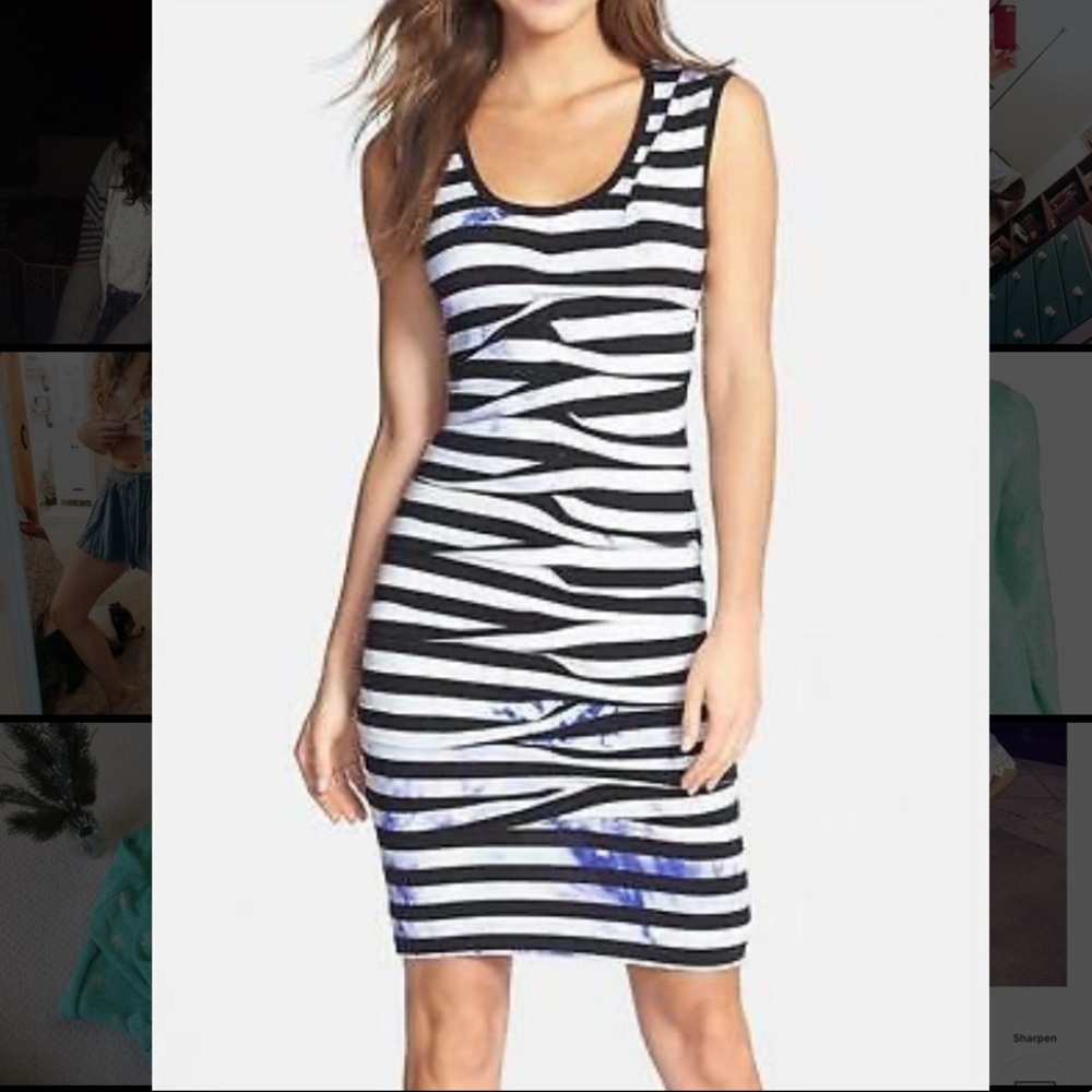 2/$25⭐️Nicole Miller Tidal Pleat Dress